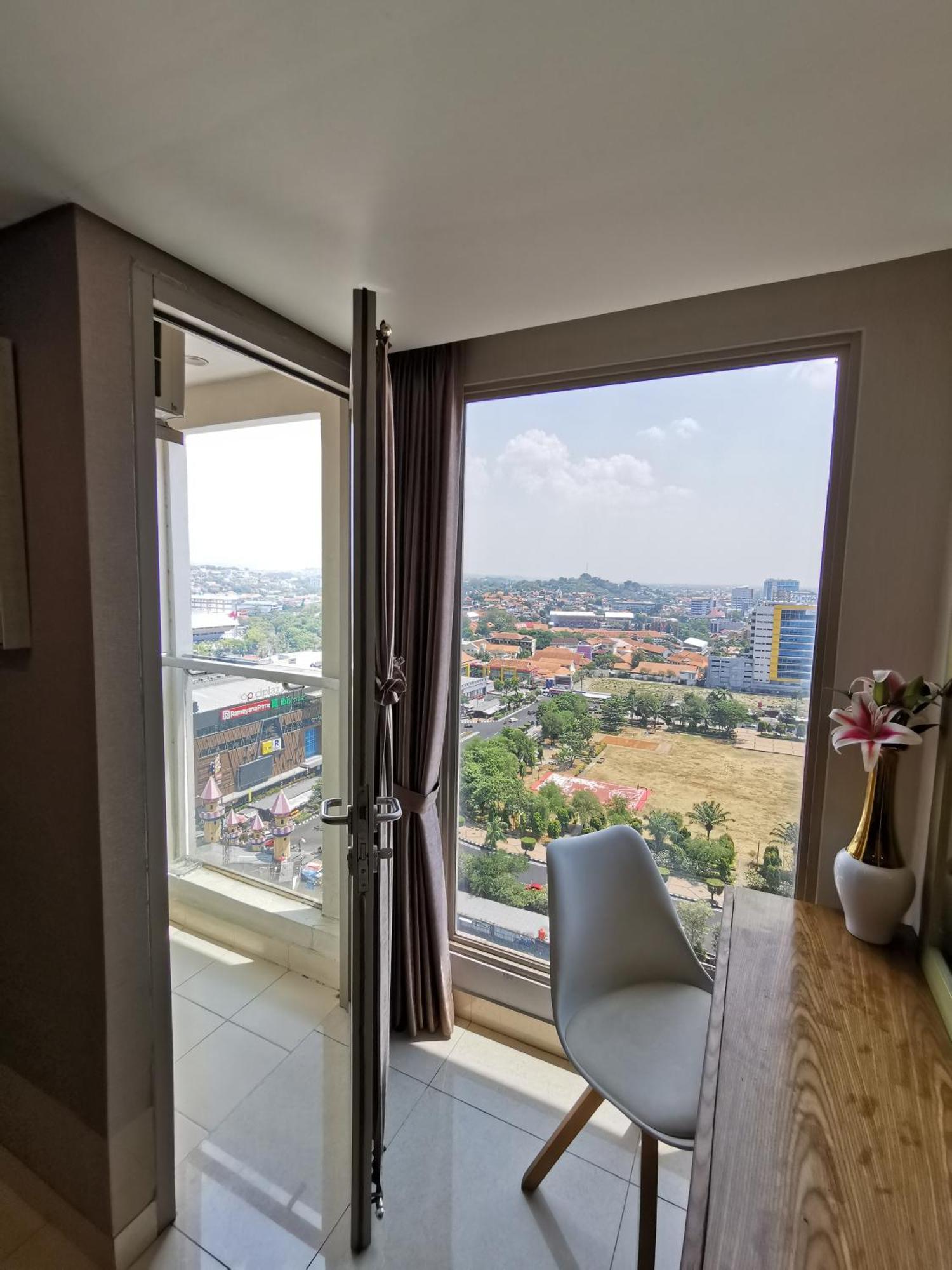 Warhol Residence Semarang Simpang Lima ภายนอก รูปภาพ